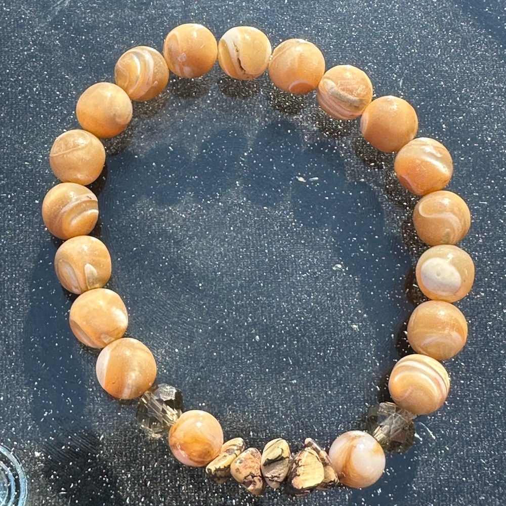 Handmade cream natural crystal gemstone beaded stretch bracelet